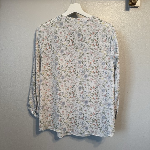 Violet + Claire Women white‎ Floral Top 3/4 sleeve Medium Blouse Shirt Loose Fit - Picture 2 of 9